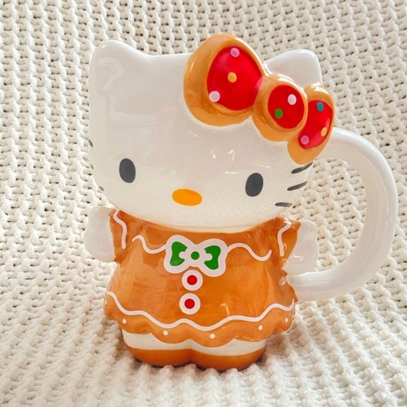 Hello Kitty Christmas Gingerbread Mug - Picture 4 of 6